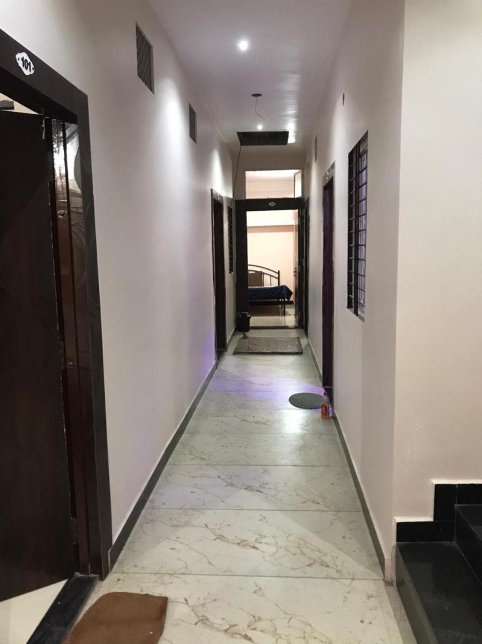 Shivlok Guest House Удджайн Екстер'єр фото